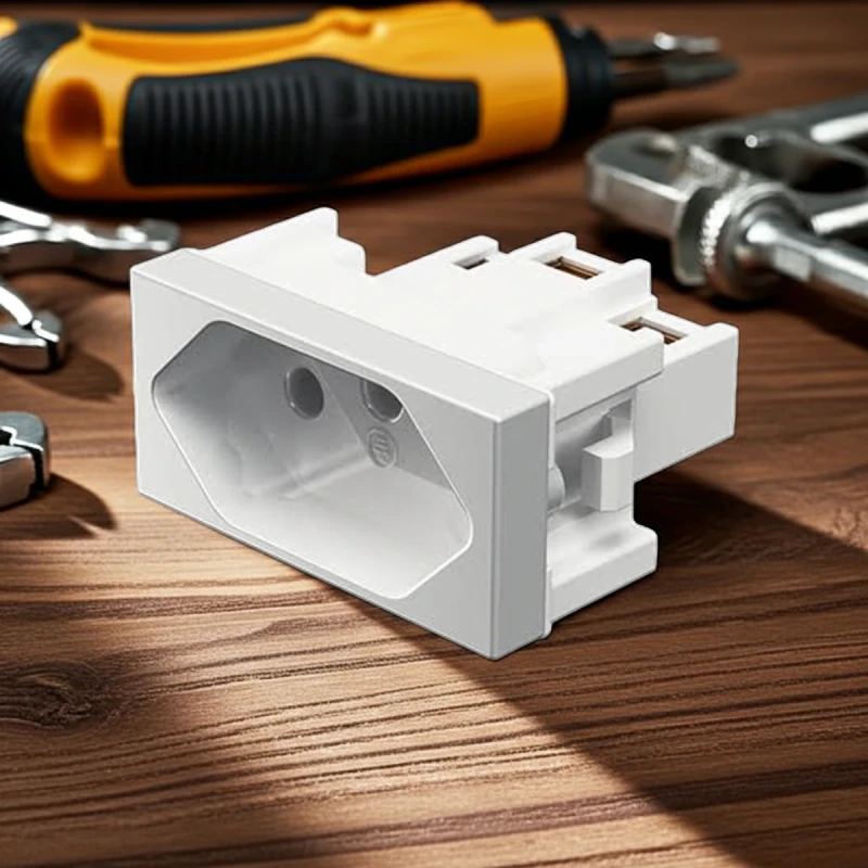 MÓDULO TOMADA 2P+T 10A/250Vca ENGATE CONVENCIONAL BRANCO BRILHO - MEC-TRONIC