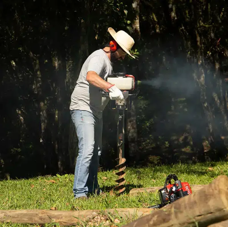 Perfurador de Solo – TEA52X200-GII - Toyama